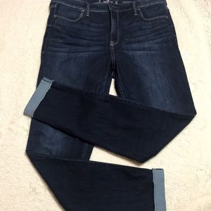 Like new Hollister jeans.